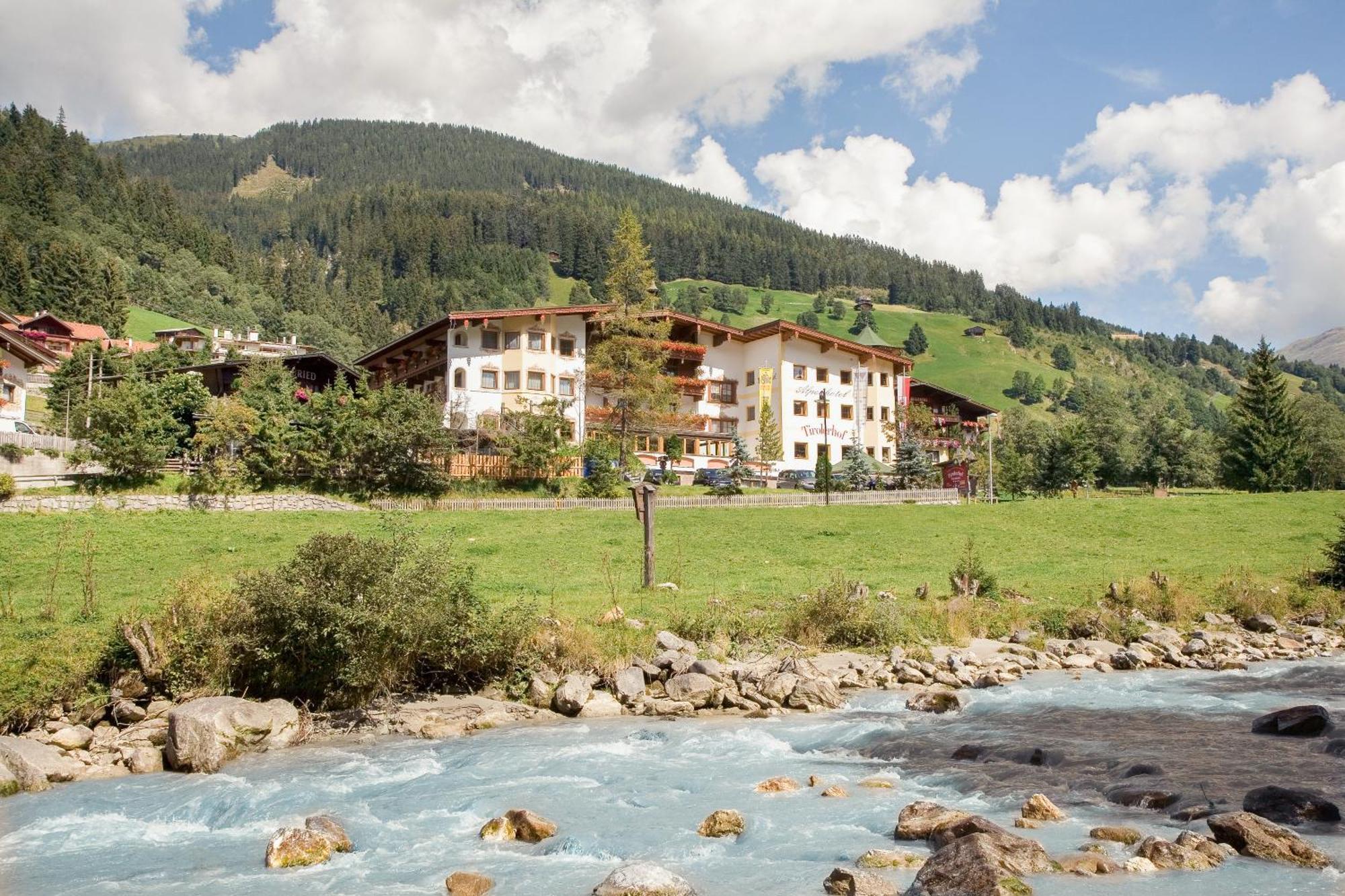 Alpenhotel Tirolerhof Gerlos Exterior photo