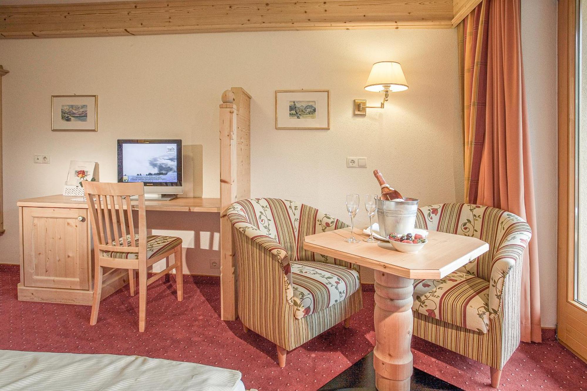 Alpenhotel Tirolerhof Gerlos Room photo