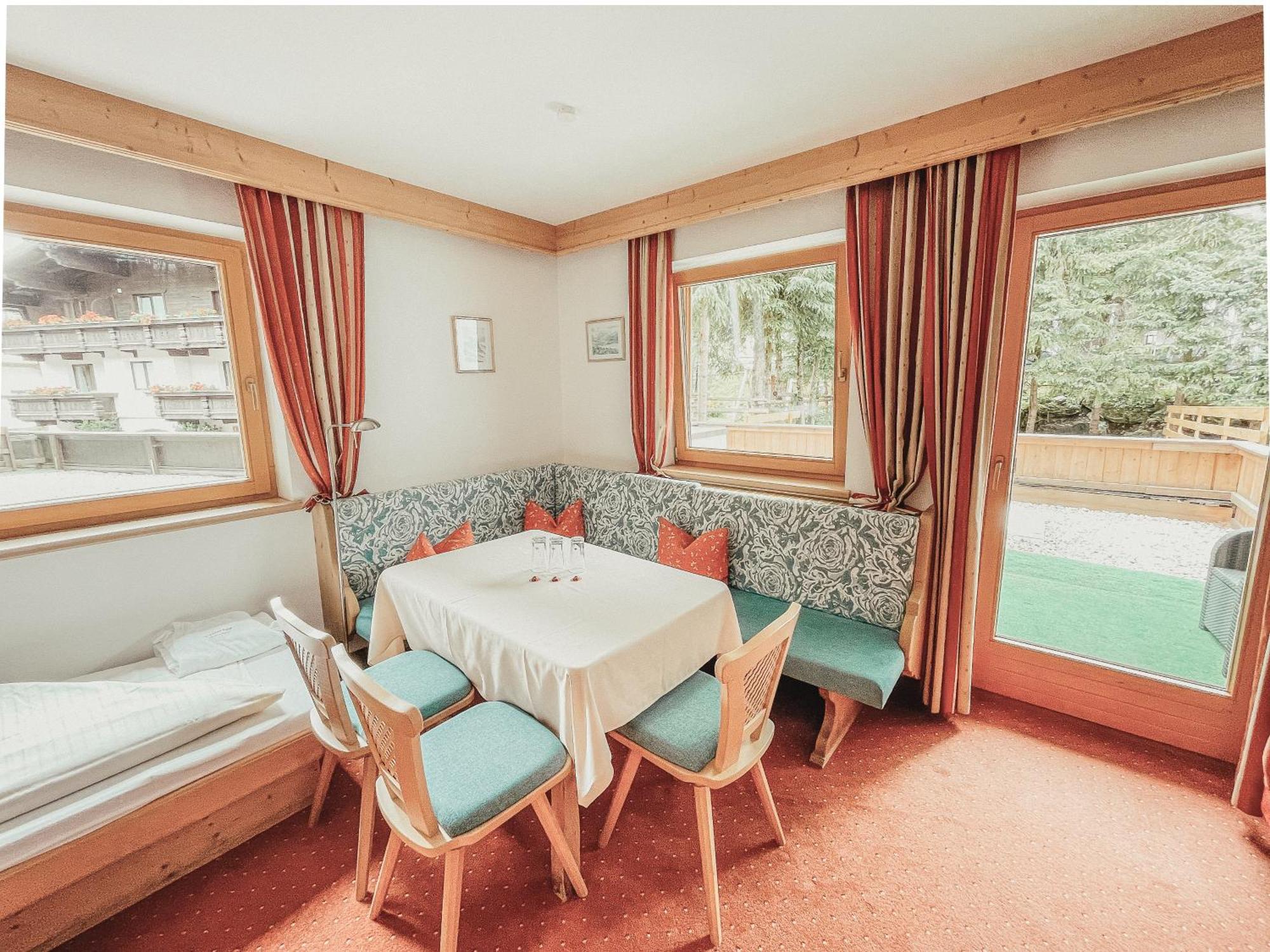 Alpenhotel Tirolerhof Gerlos Room photo